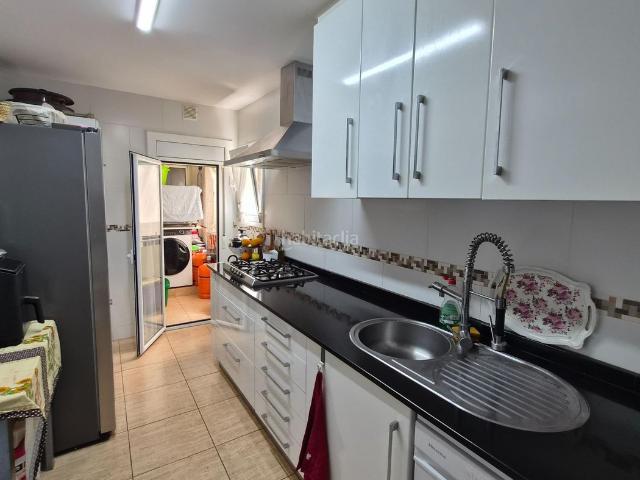 Piso en venta en Igualada, Llevant. Lluminós i acollidor amb ascensor i balcó aL barri les flors d Igualada. Pisos.