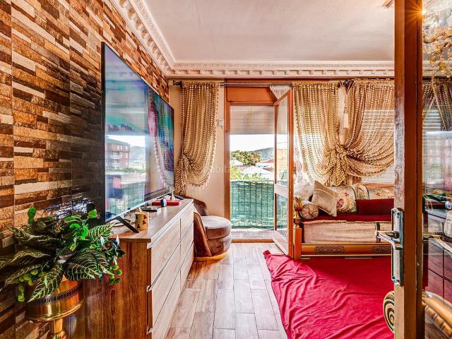 Piso en venta en Igualada, Llevant. VENTA PISO EN IGUALADA ZONA ESTACIÓN REFORMADO, 3 HABITACIONES Y VISTAS DESPEJADAS!. Pisos.