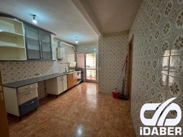 Piso en venta en Illescas, Parque Manuel de Vega Carretera de Ugena. Amplio piso en zona centro de Illescas. Pisos.