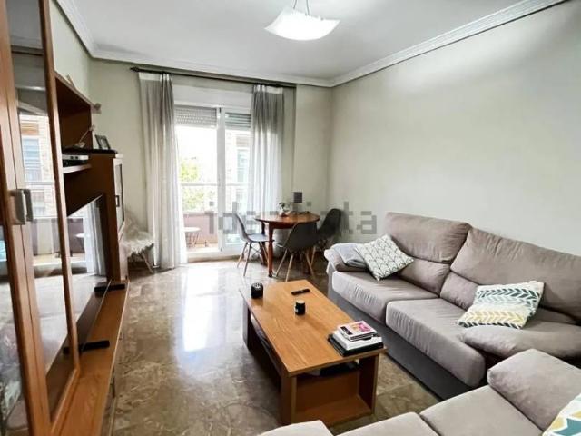 Piso en Venta en Industria