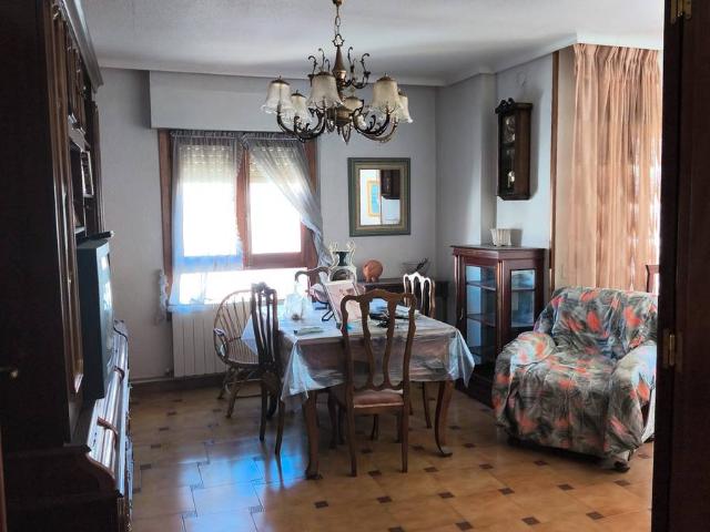 Piso en Venta en Iniesta
