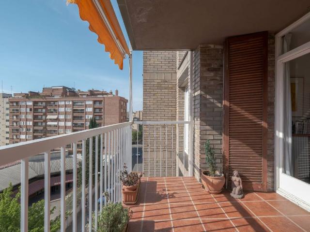 Piso en Venta en Instituts Universitat