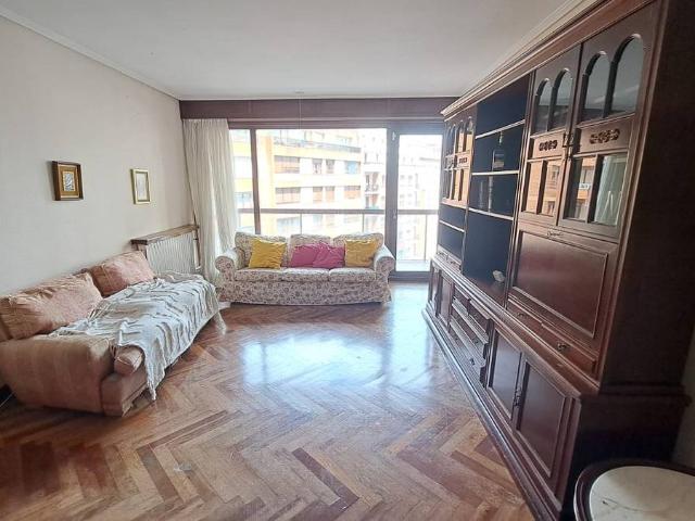 Piso en Venta en Iralabarri