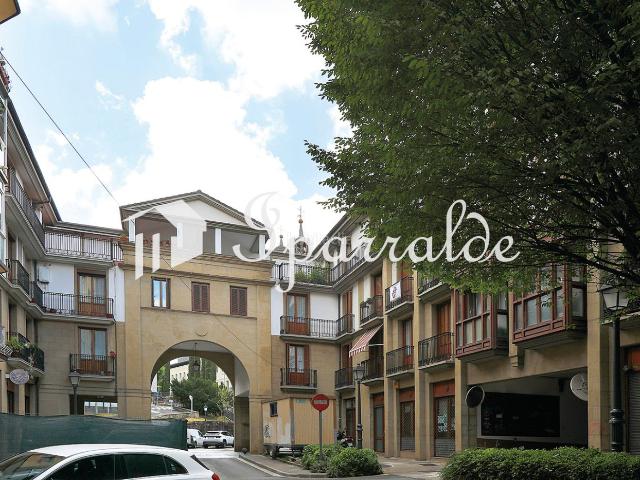 Piso en venta en Irun, Centro Mendibil Santiago. Fantástica vivienda en el barrio Santiago de Irun. Pisos.