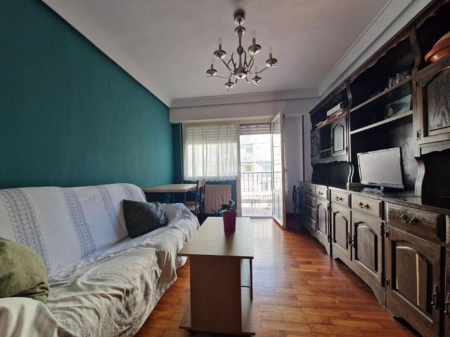 Piso en venta en Irun, Pinar Anaka Belaskoenea. Pisos.