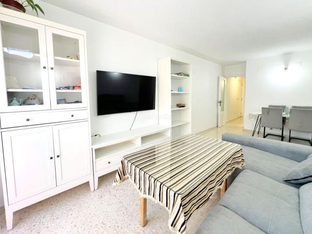 Piso en venta en Isla Cristina. PISO CON ASCENSOR a 300 mts de la playa de isla Cristina y 100 de avenida Carnaval de Isla Cristina, para entrar a vivir. Pisos Isla.