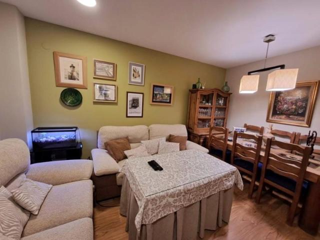 Piso en venta en Jaén, Avda. Munoz Grandes