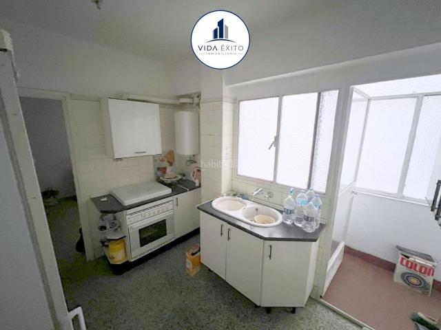 Piso en venta en Jaén, Belén San Roque. Piso en venta en Avda. Madrid, 6 dormitorios. Pisos.