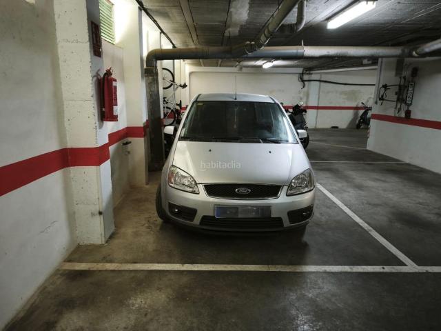 Piso en venta en Jaén, Hospital. PISAZO PARA REFORMAR EN ZONA HOSPITAL. Pisos.