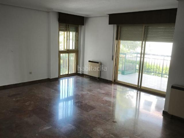 Piso en venta en Jaén, Hospital. Piso en venta en zona Hospital. Pisos.