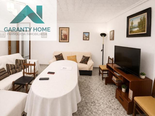 Piso en venta en Jaén, Hospital. Piso junto al Hospital Materno 5 dormitorios y balcón. Pisos.