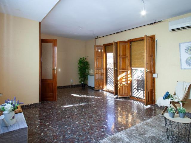 Piso en venta en Jaén, San Felipe El Almendral La Merced. PISO EN EL CASCO HISTÓRICO DE JAÉN. Pisos.