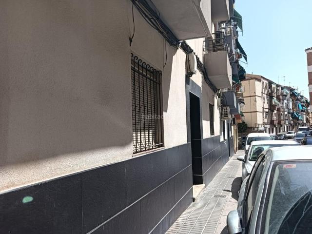 Piso en venta en Jaén, Peñamefecit Avda Barcelona. Venta de Piso en Jaén. Activo Inmobiliario Sin Posesión. No se puede Visitar. Pisos.