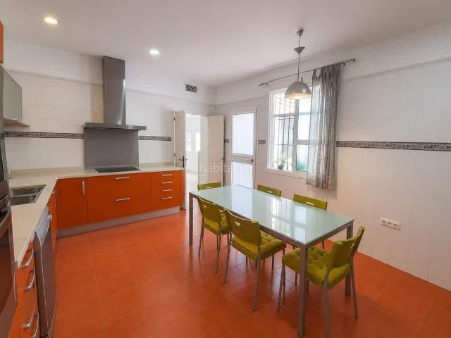 Piso en venta en Jerez de la Frontera, Centro. A 90 metros de la Plaza del Arenal y a 70 del Alcazar. Pisos Jerez de la.