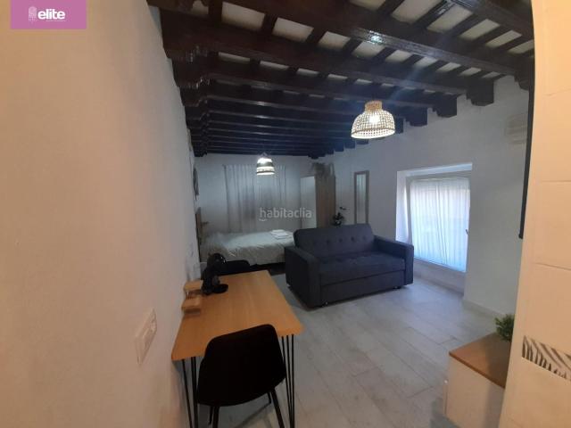 Piso en venta en Jerez de la Frontera, Centro. ESTUPENDO APARTAMENTO AMUEBLADO EN EL CENTRO DE JEREZ CON LICENCIA TURISTICA. Pisos Jerez de la.