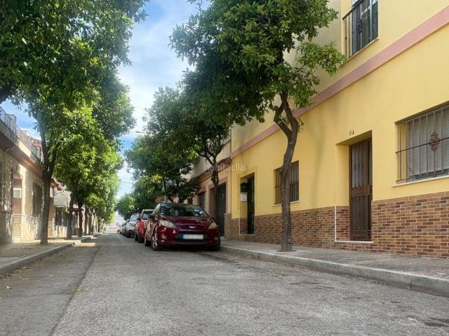 Piso en venta en Jerez de la Frontera, El Rocío La Milagrosa. PISO CON 89 M2 DE AZOTEA. Pisos Jerez de la.
