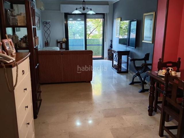 Piso en venta en Jerez de la Frontera, Puertas del sur Guadabajaque. AMPLIO PISO CON PATIO PRIVADO Y TERRAZA LISTO PARA ENTRAR A VIVIR EN JEREZ DE LA FRONTERA. Pisos Jerez de la.