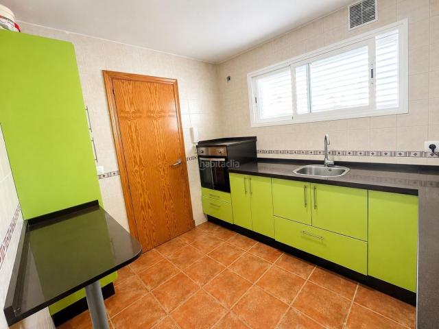 Piso en venta en Jerez de la Frontera, Torresoto Agrimensor. Planta baja con garaje, trastero, terraza y azotea en Ronda de Muleros, Jerez de la Frontera. Pisos Jerez de la.