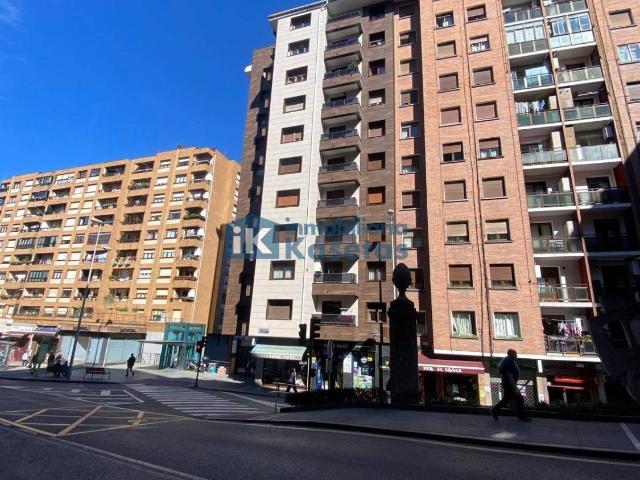 Piso en Venta en Kalero Basozelai