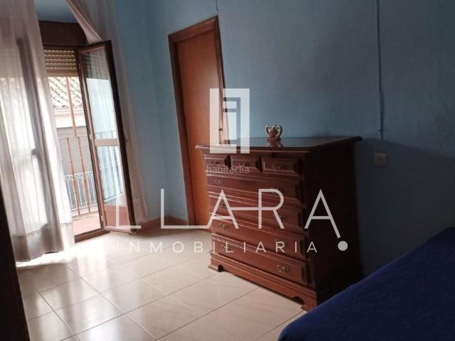 Piso en venta en Lucena, Centro. Piso en segunda planta en zona muy buena de Lucena, cerca de la Capilla de Jesús. Pisos.