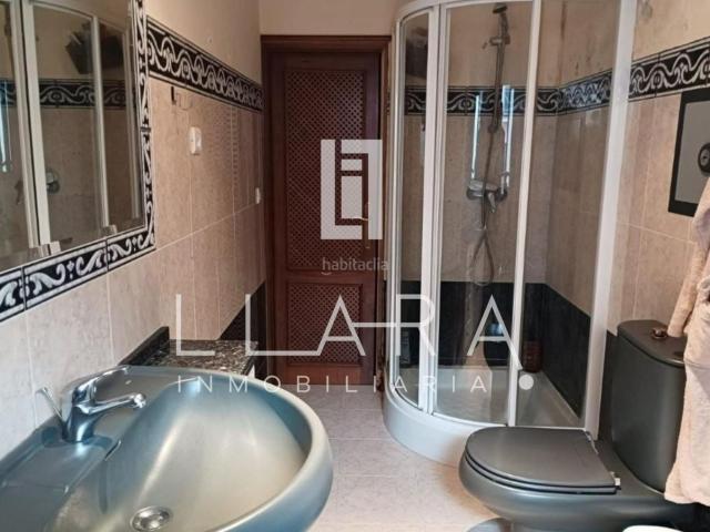 Piso en venta en Lucena, Centro. Piso reformado en una buena zona de Lucena, muy cerca de la Capilla de Jesús. Pisos.