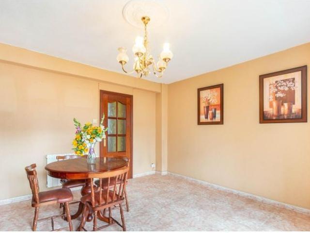 Piso en Venta en Luanco Oportunidad Única por €179,000