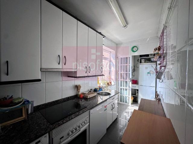 Piso en venta en Lugo, Centro Recinto Amurallado. EN VENTA PISO EN CALLE MONTEVIDEO. Pisos.