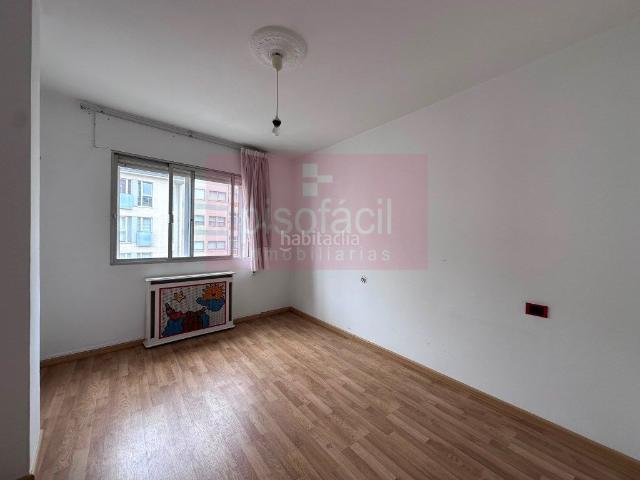 Piso en venta en Lugo, A Piriganlla Albeiros Garabolos. EN VENTA PISO DE 3 DORMITORIOS Y UN BAÑO PARA ENTRAR A VIVIR EN AVENIDA DE LA CORUÑA!. Pisos.