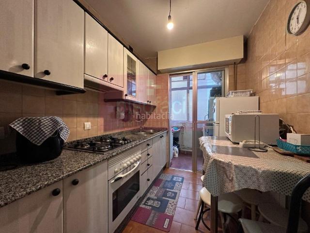 Piso en venta en Lugo, Residencia Abella. EN VENTA PISO PROXIMO AL NUEVO CENTRO DE SALUD DE LA RESIDENCIA ANTIGUA. Pisos.
