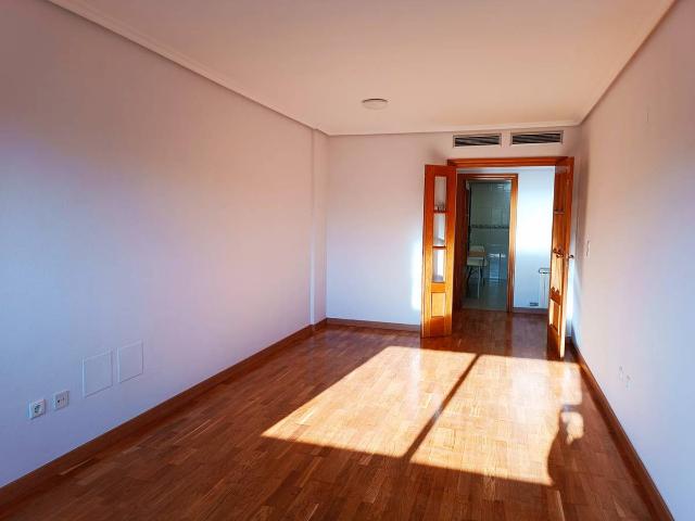 Piso en Venta en La Magdalena