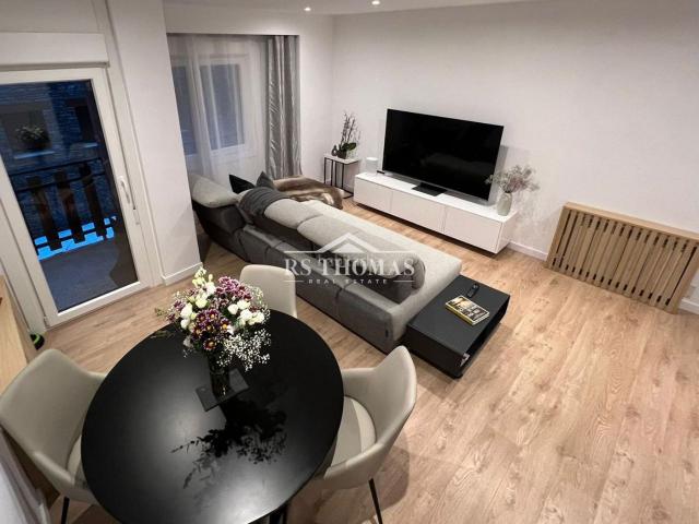 Piso en venta en La Massana, Arinsal Erts Pirineos. Piso reformado con balcón para comprar en Arinsal. Pisos La.