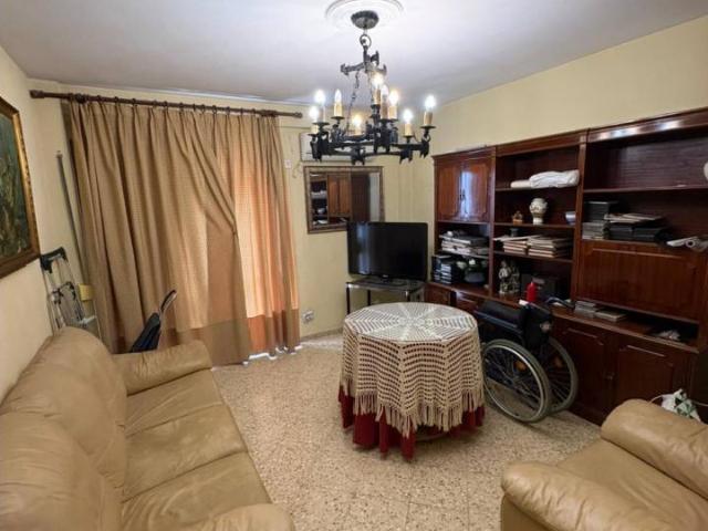 Piso en venta en La Oliva Polígono Sur, Sevilla Capital
