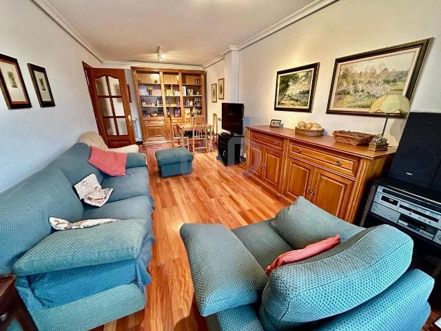 Piso en Venta en La Bañeza