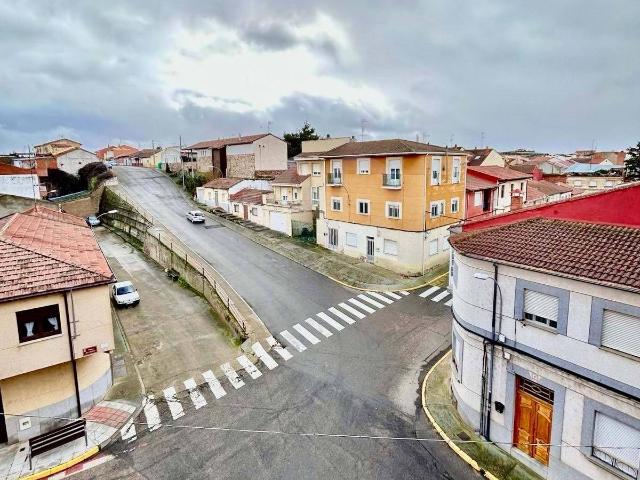 Piso en Venta en La Bañeza