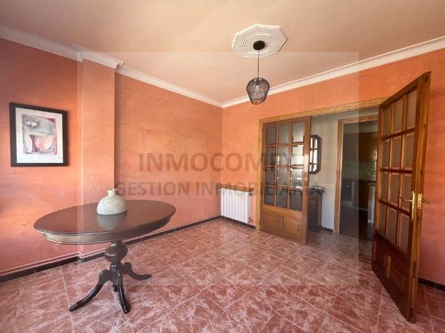 Piso en Venta en La Bisbal d'Empordà