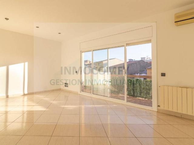 Piso en Venta en La Bisbal d'Empordà