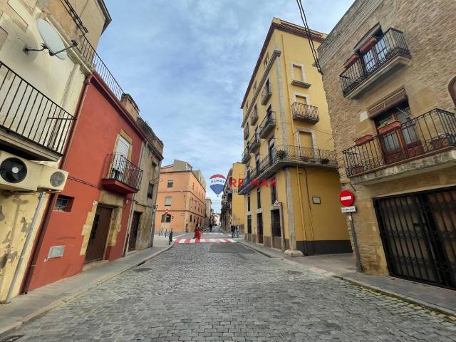 Piso en Venta en La Bisbal d'Empordà