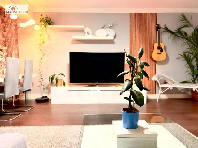 Piso en Venta en La Calzada La Florida