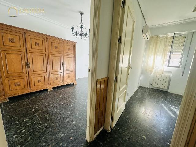Piso en Venta en La Calzada La Florida
