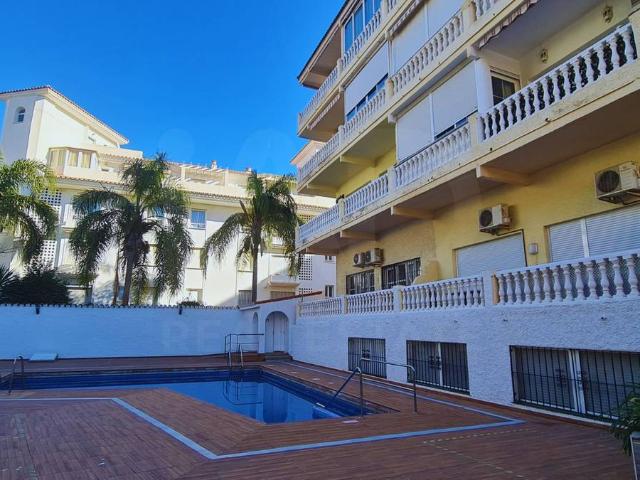 Piso en Venta en La Carihuela Los Nidos