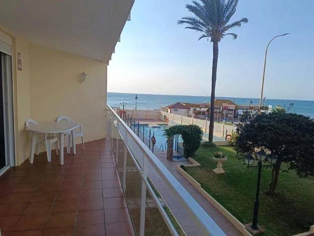 Piso en Venta en La Carihuela Los Nidos
