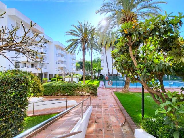 Piso en Venta en La Carihuela Los Nidos