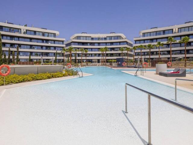 Piso en Venta en La Carihuela Los Nidos
