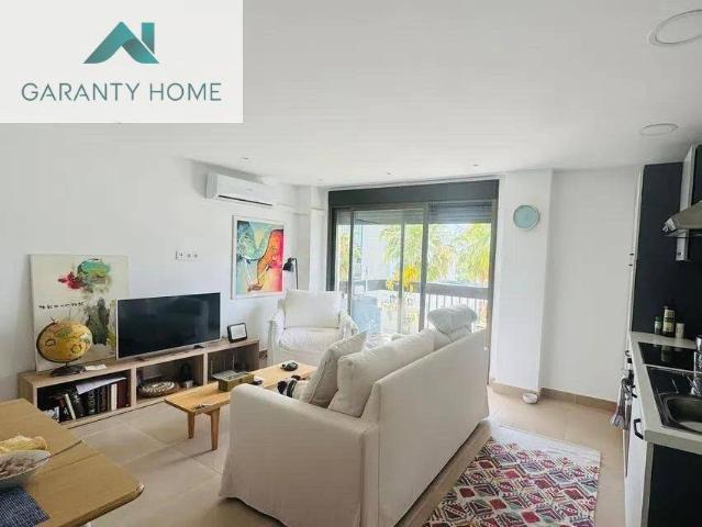Piso en Venta en La Carihuela Los Nidos