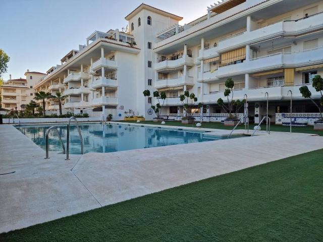 Piso en Venta en La Carihuela Los Nidos