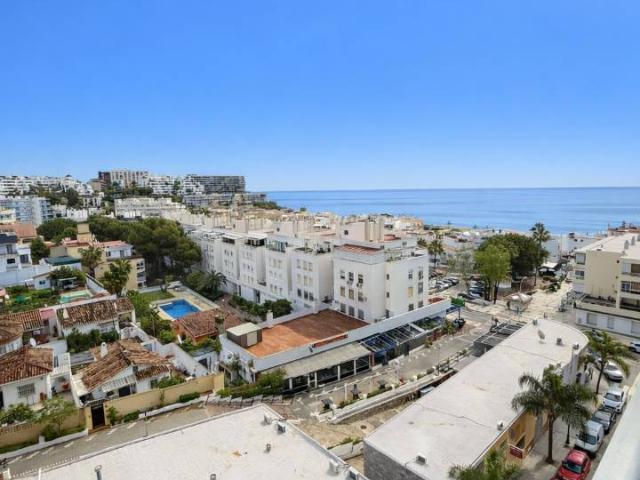 Piso en Venta en La Carihuela Los Nidos