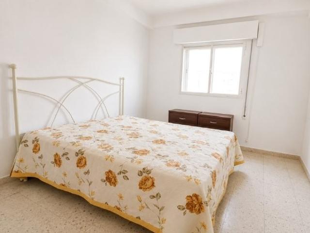 PISO EN VENTA EN LA EXCELENTE ZONA DE CARLOS HAYA MÁLAGA