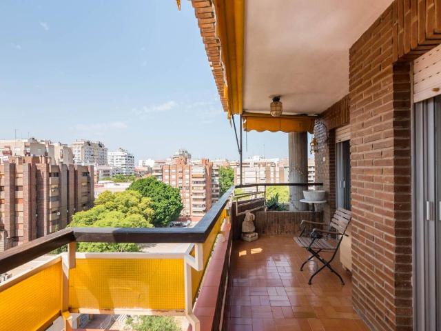 Piso en Venta en La Fama