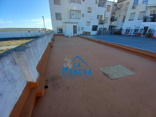 Piso en Venta en La Gineta