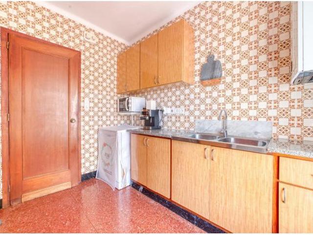 Piso en venta en la Plaza Creu de la Mà. *Alquilado hasta Febrero de 2028